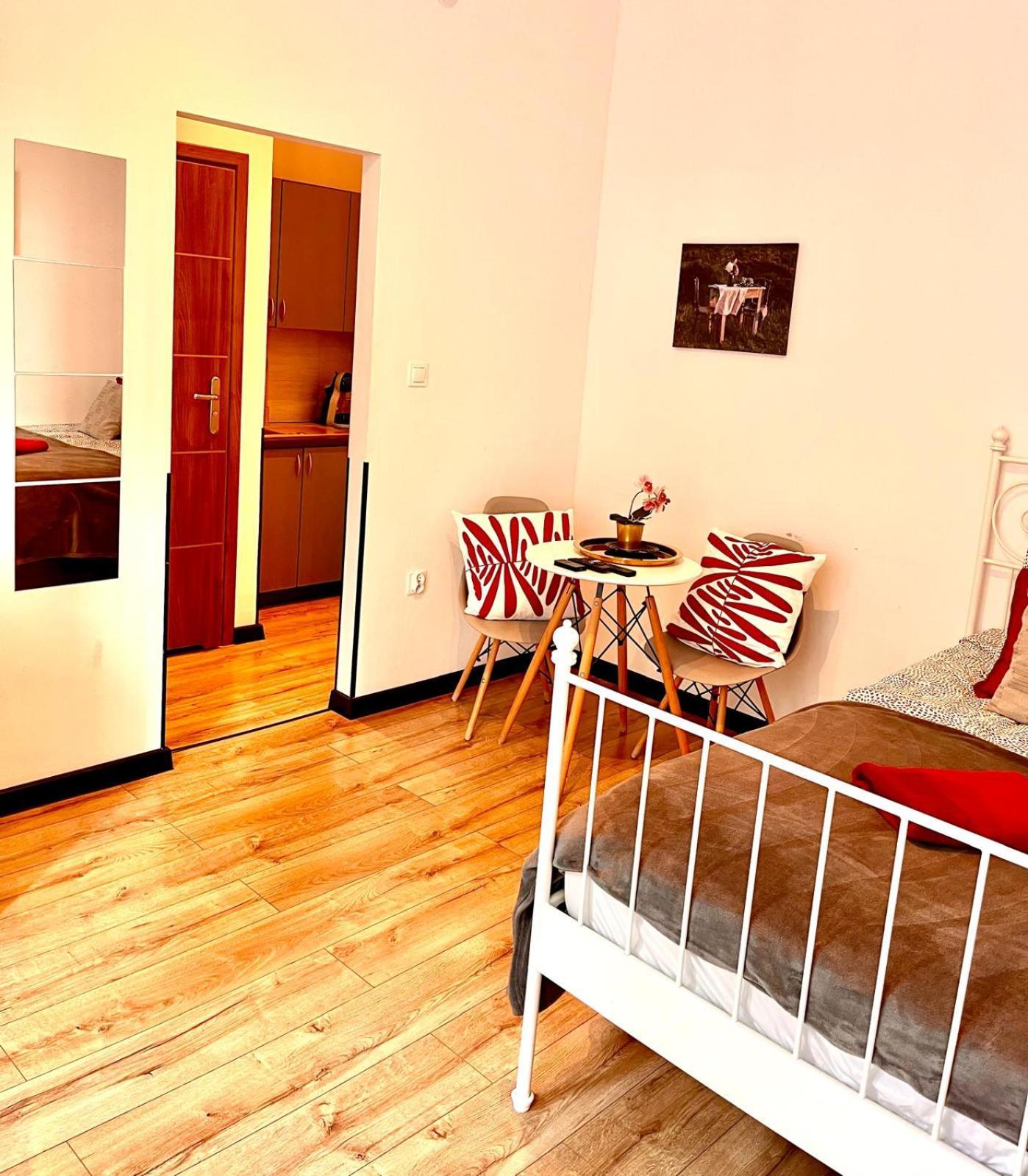Best 1 Room Condo In Warszawa Center Екстериор снимка
